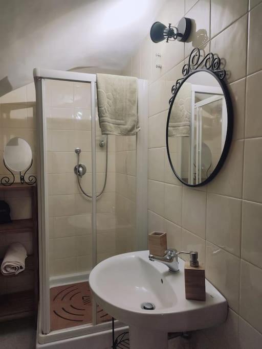 Ferienwohnung Casa Marcellino - Centro Storico Genua Exterior foto
